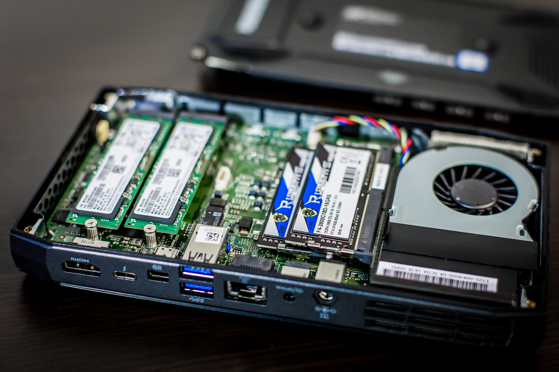 intel-skull-canyon-nuc-review-2