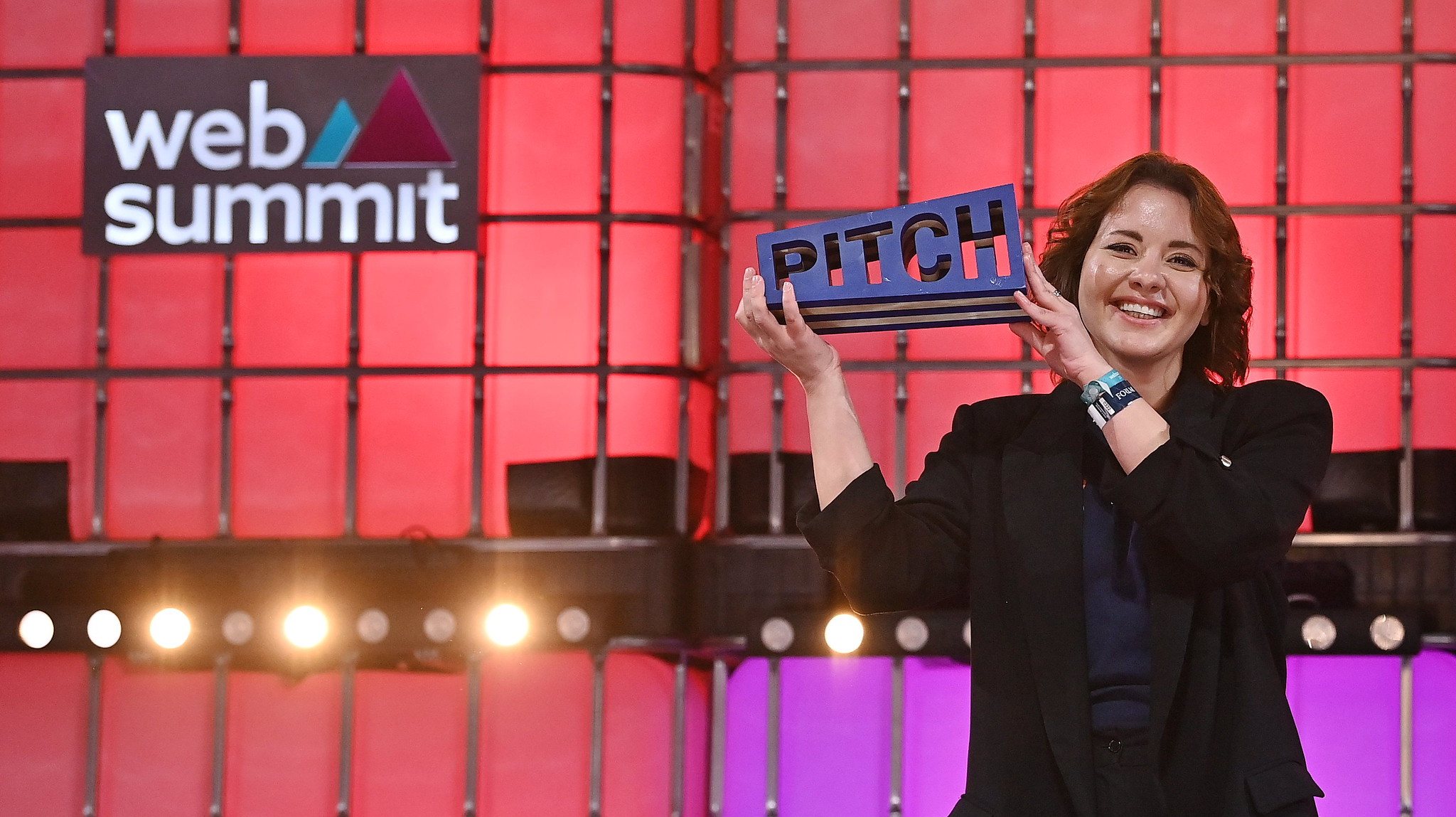 ანა რობაქიძე Web Summit-ის Pitch-ის კონკურსის გამარჯვებულია