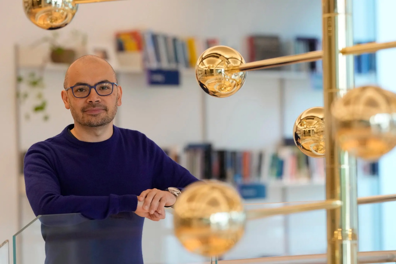 Google DeepMind-ის ხელმძღვანელი: სისულელეა თანამედროვე ხელოვნური ინტელექტის შედარება დოქტორის ხარისხის მქონე მეცნიერებთან